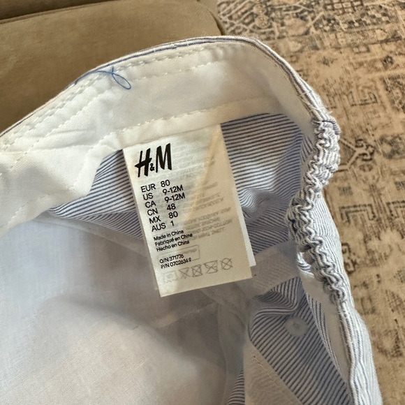 Hat - Picture 2 of 2